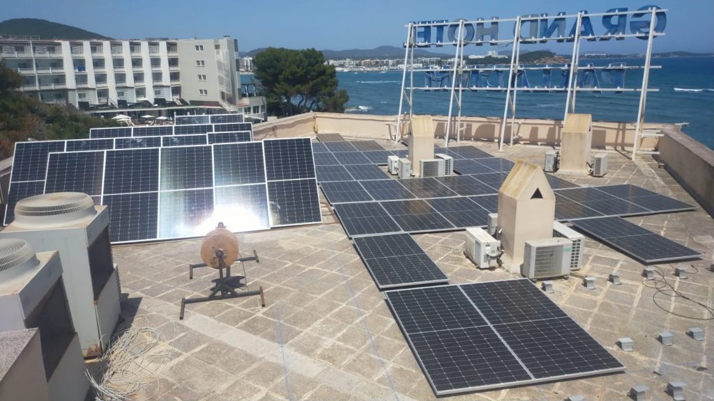 Paneles solares en Palladium